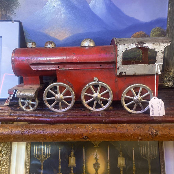 Veg toy train engine
