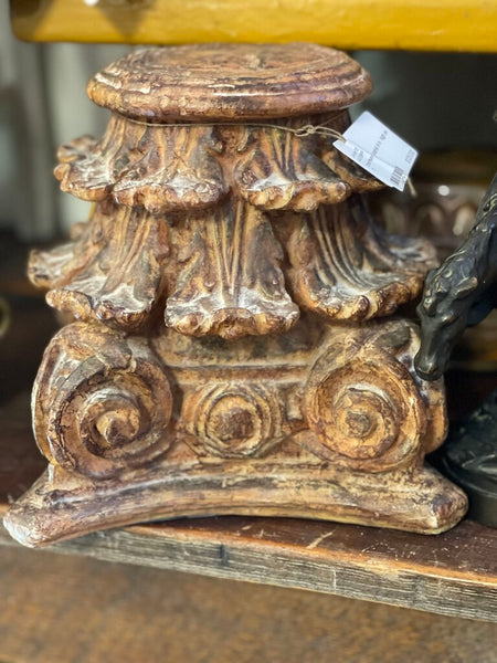 Ornate heavy capital 8 in high as is