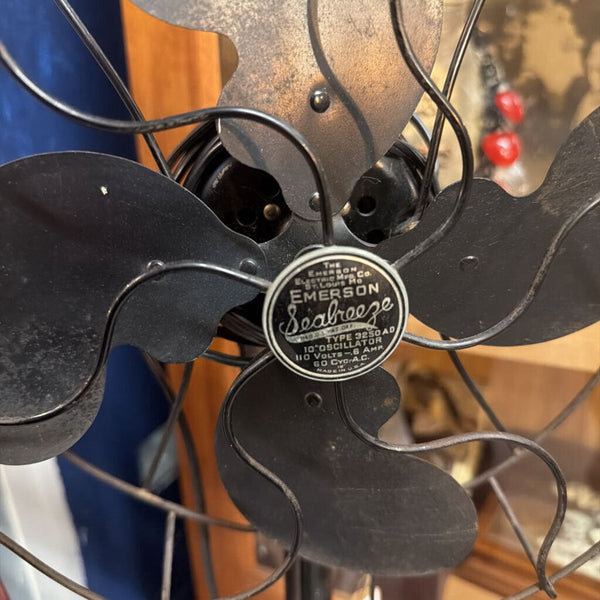 Vintage Emerson Seabreeze Oscillating Floor Fan