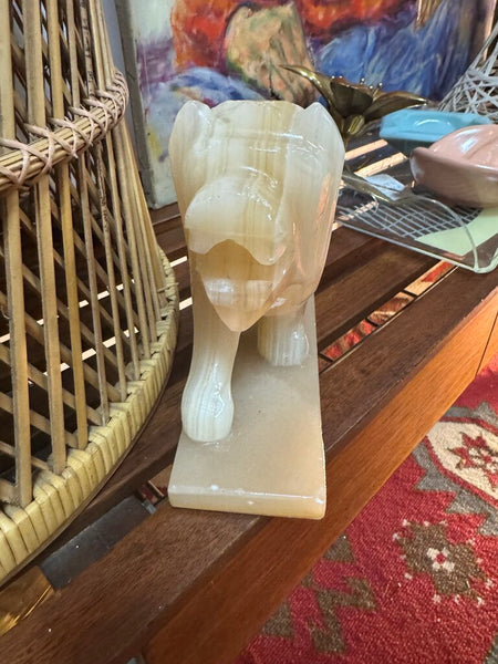 Onyx Lion (As found) W2254