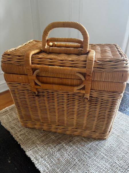 Vintage Rattan Wicker Picnic/Sewing Basket Folding Handles