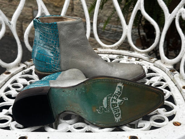 FREE BIRD By Steven Rule Distressed Gray + Turq Leather Bootie Sz: 8