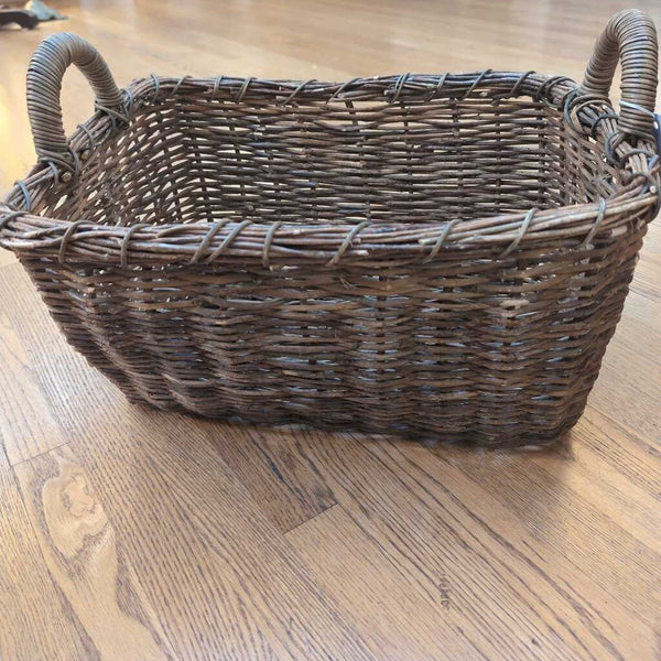 Large Wicker Basket with Handles 20x15xq11