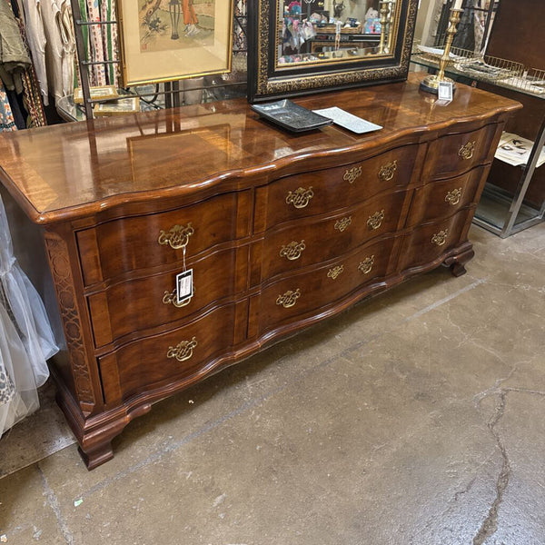 HENREDON CHEST 31T 72L 20D IN STORE PICK UP ONLY
