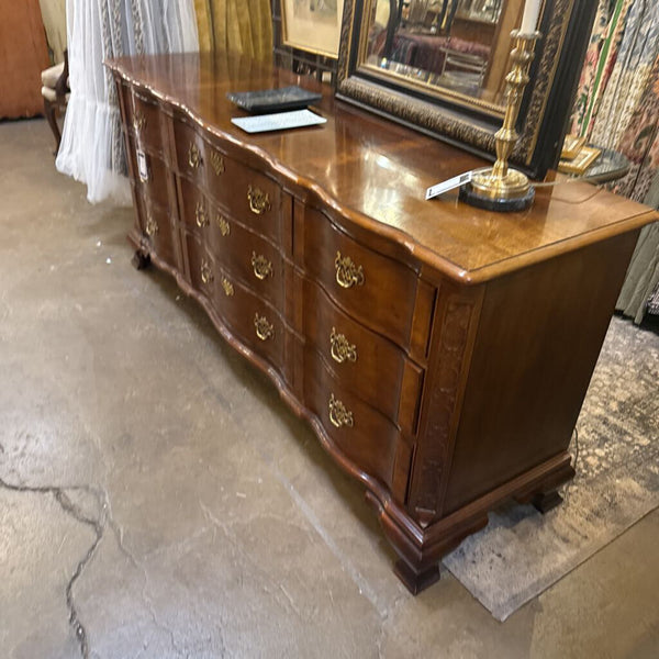HENREDON CHEST 31T 72L 20D IN STORE PICK UP ONLY