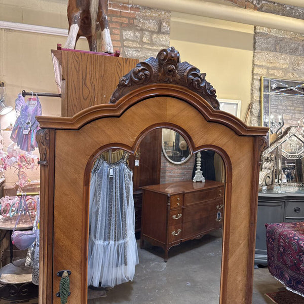 FRENCH PROVINCIAL ARMOIRE 78T 38W 18D IN STORE PICK UP ONLY