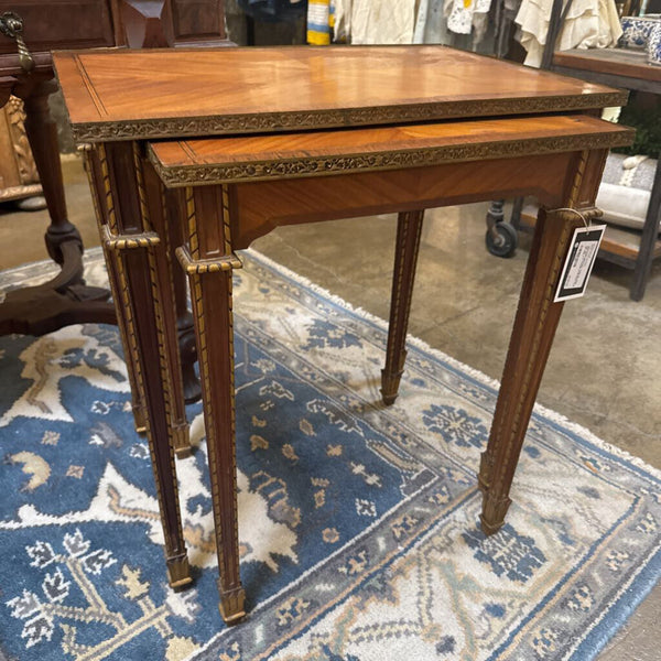 VINTAGE NESTING TABLES 23W 15D 24T AS FOUND IN STORE PICK UP ONLY