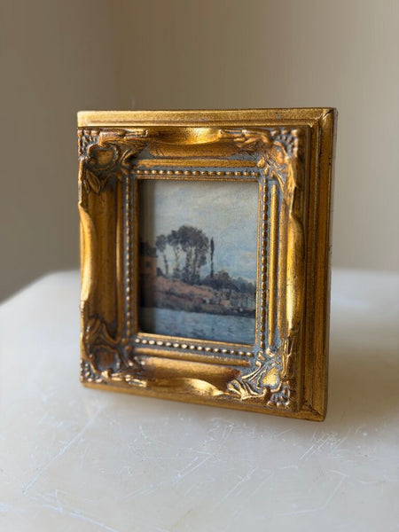1672 Mini Framed Print
