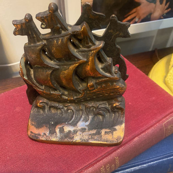 Ships book ends