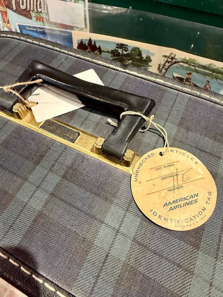 JFV ~ Vintage plaid train case