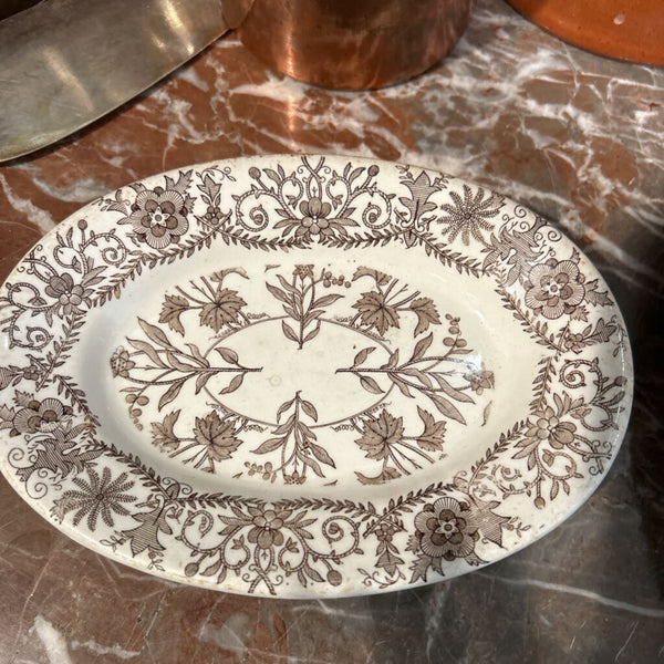 ANTIQUE T AND R BOOTE IN ENGLAND DISH 7" x 5"