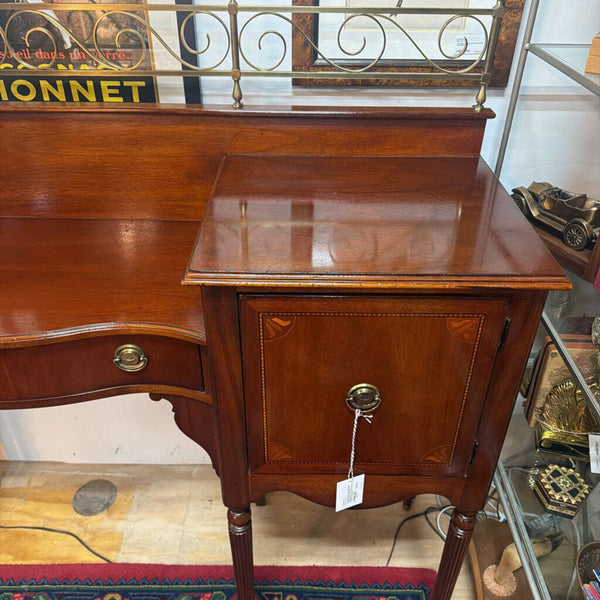Vint Hepplewhite Style Mahogany Sideboard 68.5" x53.5"x18" Lexington Palmer House Collection In Store Pick Up Only